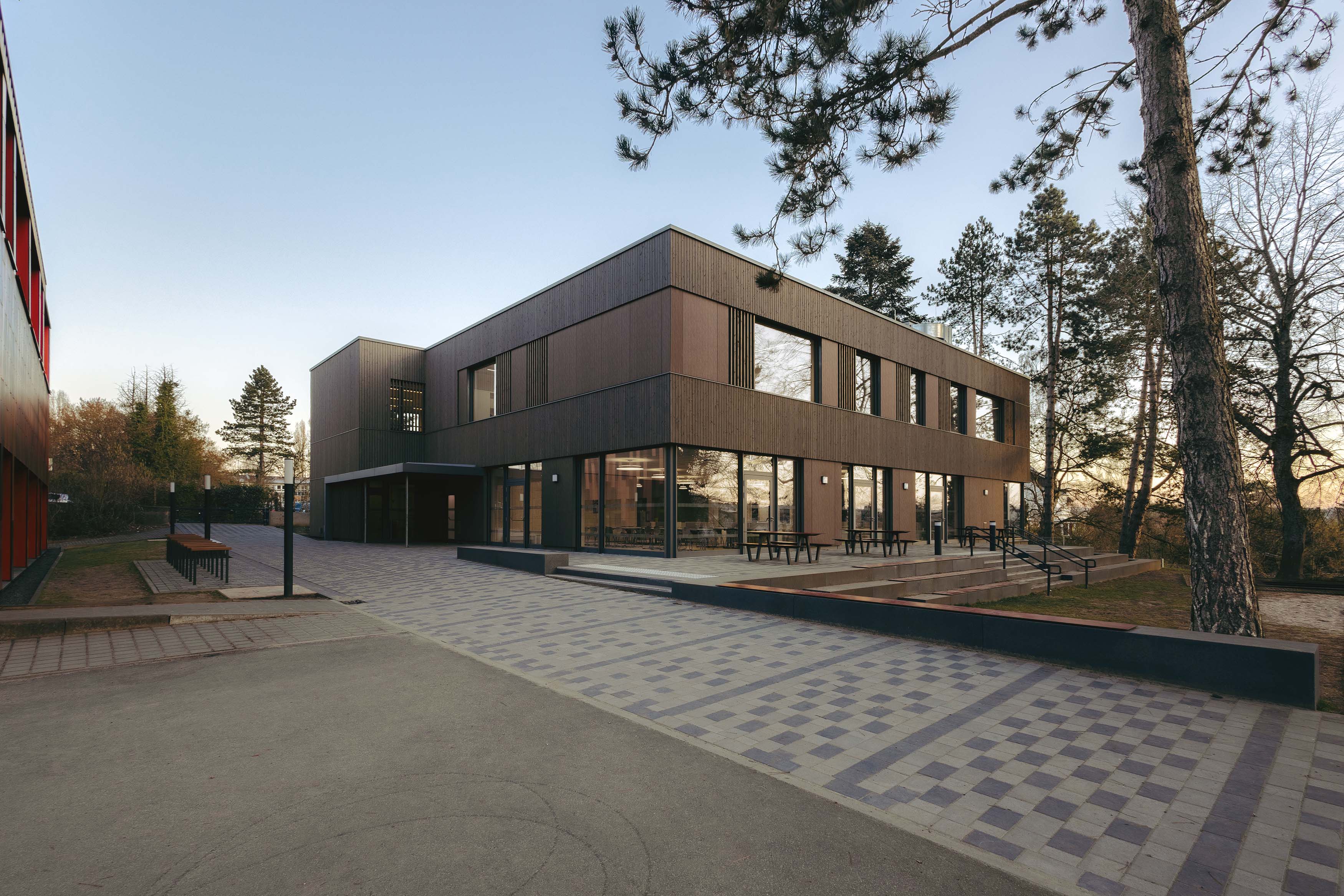 BHK Architects: Full-Time Day School