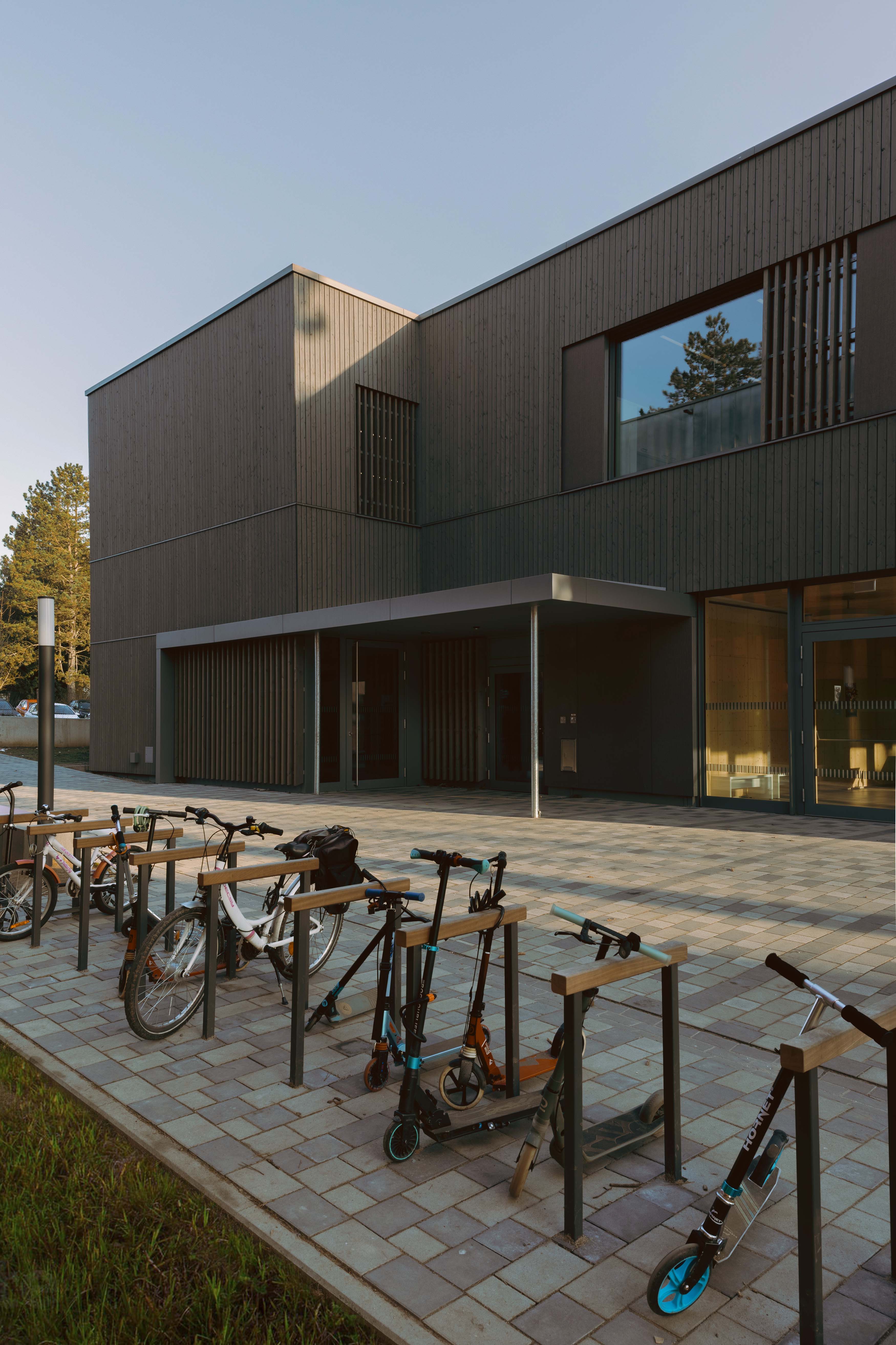 BHK Architects: Full-Time Day School